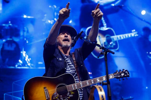Wolfgang Niedecken beim Konzert von Niedeckens BAP in der Lanxess-Arena. Köln, 30.03.2022 Deutschland Copyright: xChristophxHardtx