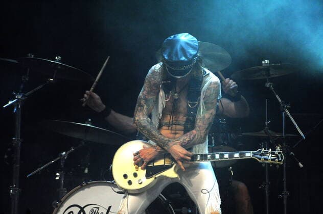 CHICAGO, IL - MARCH 30: The Darkness in concert at The Park West in Chicago, Illinois on March 30,2022. Copyright: xGenexAmbox