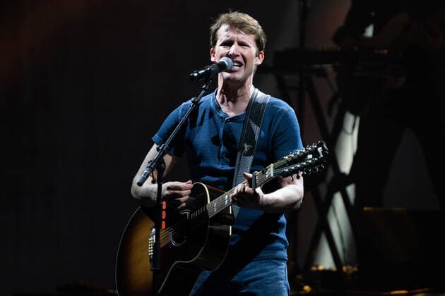 James Blunt: Once Upon A Mind Tour James Blunt: Once Upon A Mind Tour in der SAP Arena Mannheim am 28.03.2022 Support: Emily Roberts Mannheim SAP Arena Baden-Württemberg