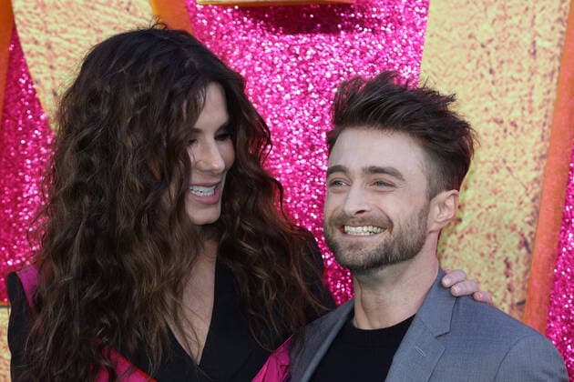 Entertainment Themen der Woche KW13 Entertainment Bilder des Tages . 31 03 2022. London, United Kingdom. Sandra Bullock and Daniel Radcliffe arriving at The Lost City premiere in London.  xStephenxLockx xi-Imagesx IIM-23267-0013