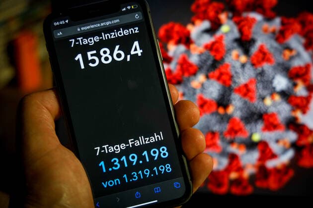 Coronavirus in Deutschland - Covid-19-Dashboard des Robert Koch-Institut 01.04.2022: Robert Koch-Institut: 7-Tage-Inzidenz 1586,4. 7-Tage-Fallzahl 1.319.198 COVID-19-Fälle 21.357.039 Zugang um 252.430 gegenüber dem Vortag. COVID-19-Todesfälle 129.695 Zugang um 304 gegenüber dem Vortag.