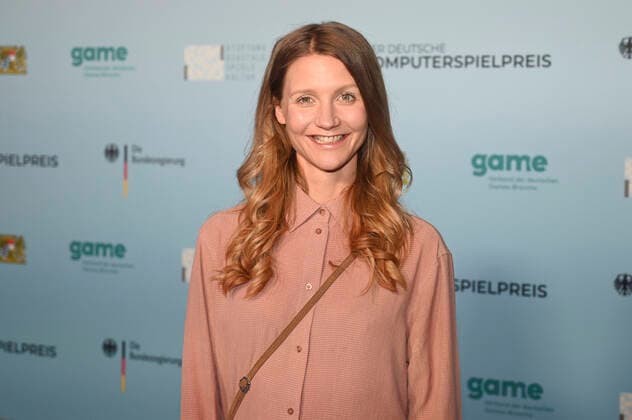 Jana Forkel bei der Verleihung des Deutschen Computerspielpreises 2022 in der TonHalle. München, 31.03.2022