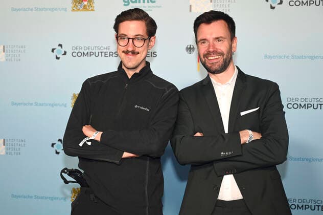 Maximilian Knabe und Felix Falk bei der Verleihung des Deutschen Computerspielpreises 2022 in der TonHalle. München, 31.03.2022