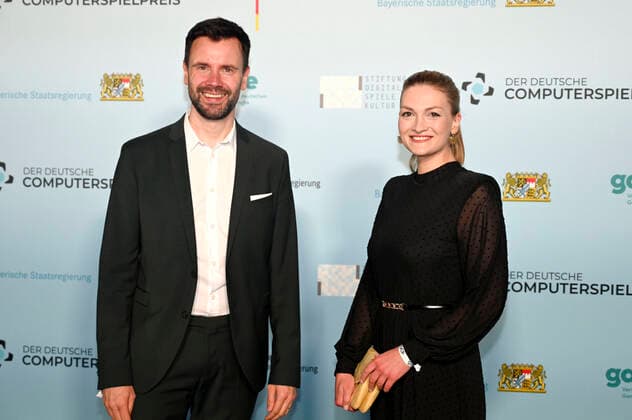 Felix Falk und Judith Gerlach bei der Verleihung des Deutschen Computerspielpreises 2022 in der TonHalle. München, 31.03.2022