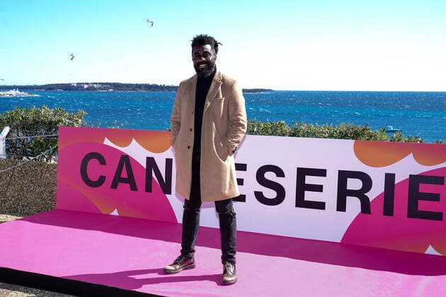Entertainment Themen der Woche KW13 Entertainment Bilder des Tages Djamal CELEBRITES : Photocall Soprano - A la vie a la mort - Cannes - 01 04 2022 NorbertScanella Panoramic 