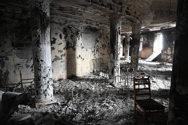 News Themen der Woche KW13 News Bilder des Tages DPR LPR Russia Ukraine Military Operation 8155626 01.04.2022 A general view shows an interior of Mariupol Drama Theater destroyed as a result of shelling, in Mariupol, Donetsk People s Republic. Ilya Pitalev Sputnik Mariupol Donetsk People s Republic  Copyright: xIlyaxPitalevx