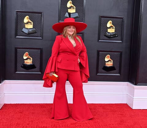Elle King arrives for the 64th annual Grammy Awards at the MGM Grand Garden Arena in Las Vegas, Nevada on Sunday, April 3, 2022.  LAV20220403141 JIMxRUYMEN