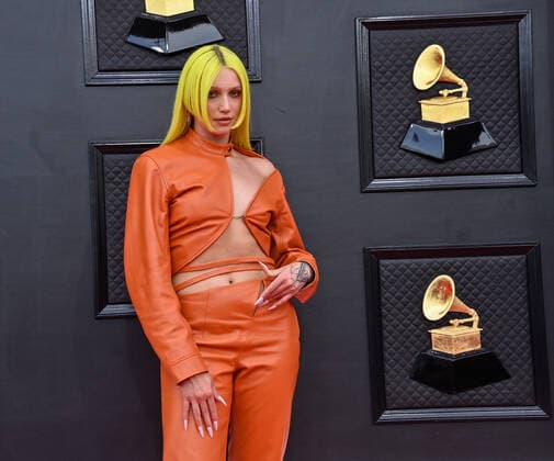 Cailin Russo arrives for the 64th annual Grammy Awards at the MGM Grand Garden Arena in Las Vegas, Nevada on Sunday, April 3, 2022.  LAV20220403040 JIMxRUYMEN