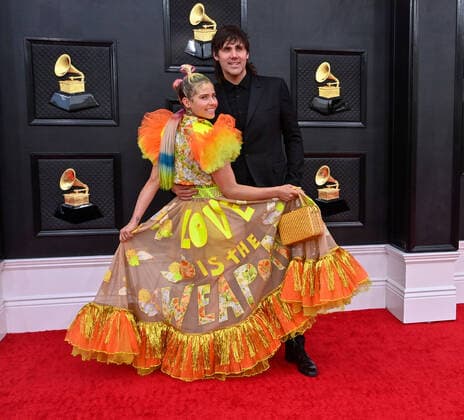 Victoria Evigan and Jason Evigan arrive for the 64th annual Grammy Awards at the MGM Grand Garden Arena in Las Vegas, Nevada on Sunday, April 3, 2022.  LAV20220403153 JIMxRUYMEN
