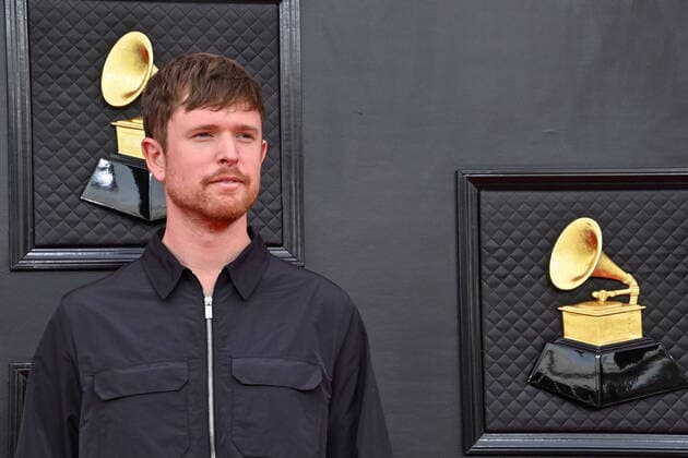 James Blake arrives for the 64th annual Grammy Awards at the MGM Grand Garden Arena in Las Vegas, Nevada on Sunday, April 3, 2022.  LAV20220403282 JIMxRUYMEN