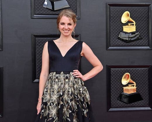 Aubrey Johnson arrives for the 64th annual Grammy Awards at the MGM Grand Garden Arena in Las Vegas, Nevada on Sunday, April 3, 2022.  LAV20220403314 JIMxRUYMEN