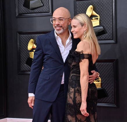 Jo Koy and Chelsea Handler arrive for the 64th annual Grammy Awards at the MGM Grand Garden Arena in Las Vegas, Nevada on Sunday, April 3, 2022.  LAV20220403321 JIMxRUYMEN