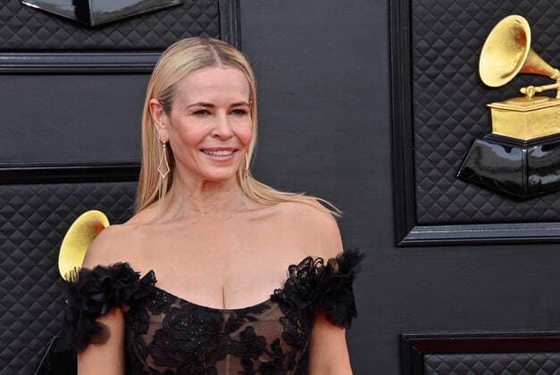Chelsea Handler arrives for the 64th annual Grammy Awards at the MGM Grand Garden Arena in Las Vegas, Nevada on Sunday, April 3, 2022.  LAV20220403332 JIMxRUYMEN