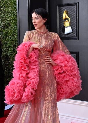 St. Vincent arrives for the 64th annual Grammy Awards at the MGM Grand Garden Arena in Las Vegas, Nevada on Sunday, April 3, 2022.  LAV20220403693 JIMxRUYMEN