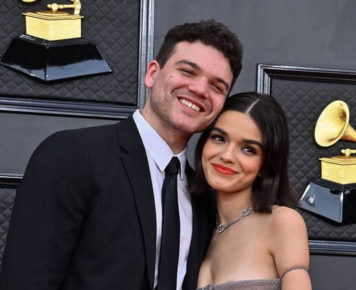 Josh Rivera and Rachel Zegler arrive for the 64th annual Grammy Awards at the MGM Grand Garden Arena in Las Vegas, Nevada on Sunday, April 3, 2022.  LAV20220403817 JIMxRUYMEN