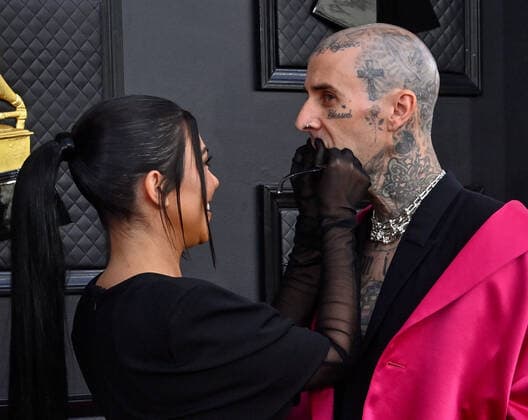 Kourtney Kardashian and Travis Barker arrive for the 64th annual Grammy Awards at the MGM Grand Garden Arena in Las Vegas, Nevada on Sunday, April 3, 2022.  LAV20220403938 JIMxRUYMEN