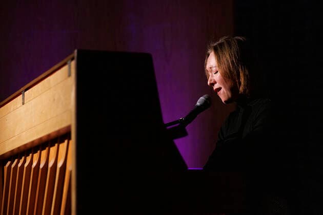 Die ukrainische Jazzmusikerin Tamara Lukasheva bei der feierlichen Preisverleihung des IFFF Dortmund+Köln 2022 im Filmforum NRW. Köln, 03.04.2022 NRW Deutschland Copyright: xChristophxHardtx