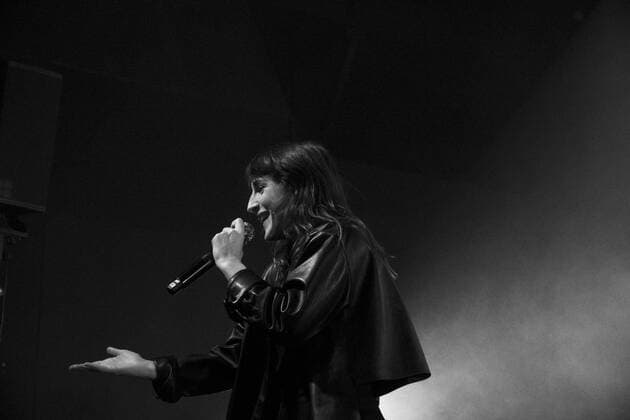 Juliette Armanet Konzert in Lyon Juliette Armanet en concert Ã Lyon le 04 04 22. CELEBRITES : Concert de Juliette Armanet - Lyon - 04 04 2022 SandrineThesillat Panoramic 