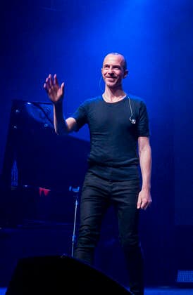 Calogero en concert Ã Lyon le 04 04 22 CELEBRITES : Concert de Calogero - Lyon - 22 04 2022 SandrineThesillat Panoramic 