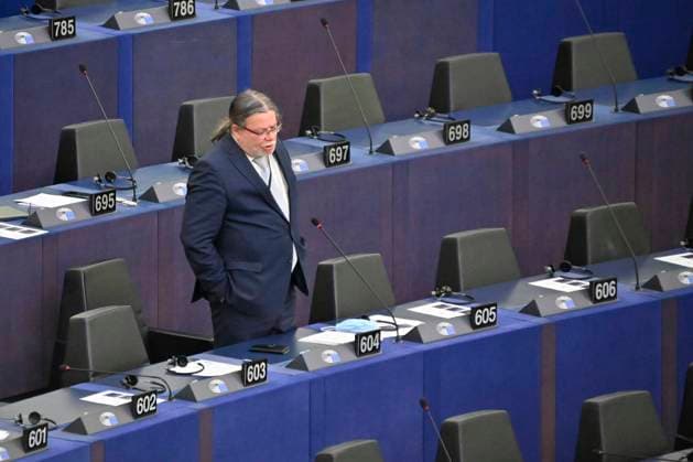 Alexandr Vondra bei einer Fragestunde zu zwei Jahren Kommission von der Leyen und die Umsetzung der politischen Prioritäten im Plenarsaal des Europäischen Parlaments. Straßburg, 05.04.2022 *** Alexandr Vondra at a question and answer session on two years Commission von der Leyen and the implementation of political priorities in the plenary hall of the European Parliament Strasbourg, 05 04 2022 Foto:xD.xAnoraganingrumx xFuturexImage