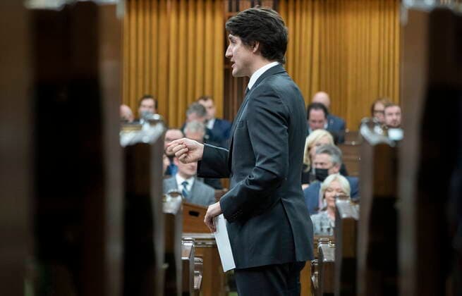 April 5, 2022, Ottawa, ON, Canada: Prime Minister Justin Trudeau rises during Question Period, Tuesday, April 5, 2022 in Ottawa. Ottawa Canada  - ZUMAc35_ 20220405_zaf_c35_032 Copyright: xAdrianxWyldx