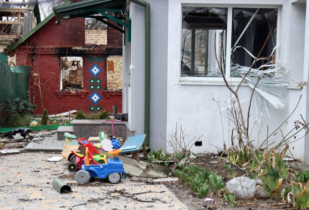 BUCHA, UKRAINE - APRIL 5, 2022 - Children s toys are pictured in the yard of a private house on Vokzalna Street following the liberation of the city from Russian invaders, Bucha, Kyiv Region, northern Ukraine. Vokzalna Street in Bucha  Copyright: xAnatoliixSirykx