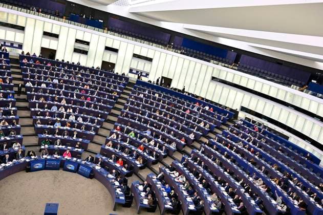 Abstimmungen im Plenarsaal des Europäischen Parlaments. Straßburg, 04.06.2022 *** Voting in the plenary hall of the European Parliament Strasbourg, 04 06 2022 Foto:xD.xAnoraganingrumx xFuturexImage