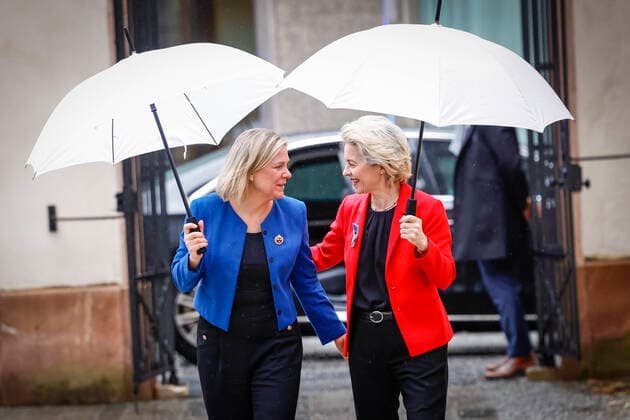 News Themen der Woche KW14 News Bilder des Tages Sweden s Prime Minister Magdalena Andersson receives European Commission President Ursula von der Leyen at the Adelcrantzska house in Stockholm, Sweden, on Thursday, April 7, 2022. STOCKHOLM SWEDEN x60160x *** Sweden s Prime Minister Magdalena Andersson receives European Commission President Ursula von der Leyen at the Adelcrantzska house in Stockholm, Sweden, on Thursday, April 7, 2022 STOCKHOLM SWEDEN x60160x,  Copyright: xStefanxJerrevang TTx SWEDEN URSULA VON DER LEYEN