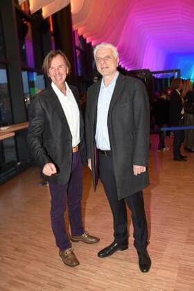 Wolfgang Leikermoser Moderator Udo Wachtveitl Schauspieler Muenchen 07.04.2022 Showpalast-Cinema in Concert-Ensemble-Deutschen Filmorchester Babelsberg, Muenchen