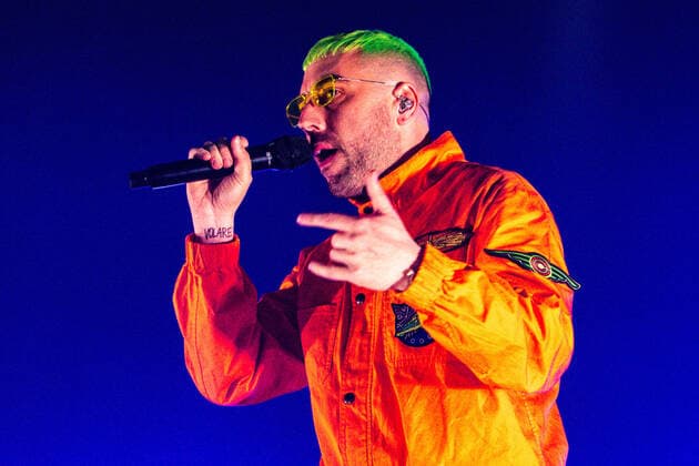 Coez In Concert Italian singer Coez performs live at Alcatraz in Milano, Italy, on April 07, 2022 Milan Italy  Copyright: xMairoxCinquettix originalFilename: 1011134559st.jpg