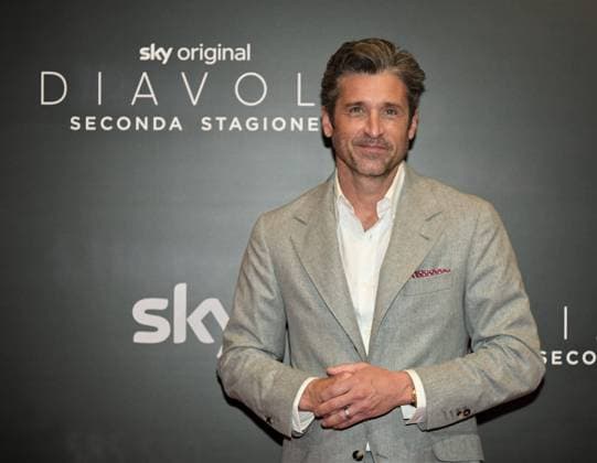 Bilder des Jahres 2022, Entertainment 04 April Entertainment Themen der Woche KW14 Entertainment Bilder des Tages Milano, Italy DIAVOLI photocall cast preview of the second season of the financial thriller Sky Original with Alessandro Borghi and Patrick Dempsey directors Nick Hurran, Jan Michelini In the photo: Patrick Dempsey dress Cucinelli  Copyright: xNickxZonnax xipa-agency.netx xNickxZonnax