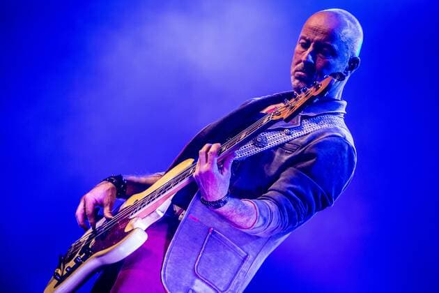 2022-04-08 19:37:33 AMSTERDAM - The Zeeland band BLOF with bassist Peter Slager during a performance in the Ziggo Dome. The band is celebrating their thirtieth anniversary with two anniversary concerts. ANP KIPPA PAUL BERGEN netherlands out - belgium out