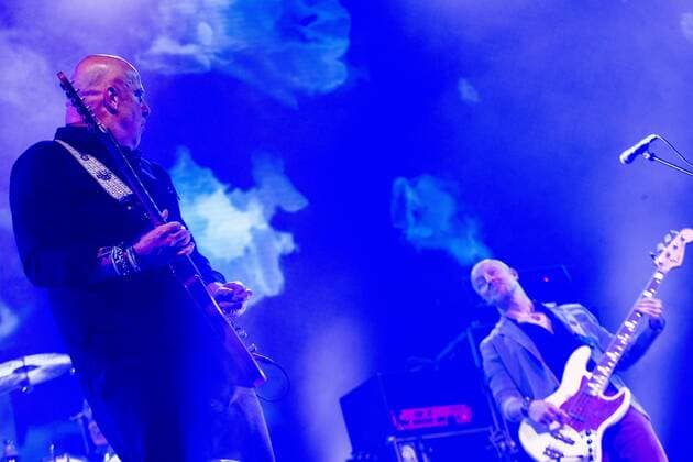 2022-04-08 19:38:16 AMSTERDAM - The Zeeland band BLOF with lead singer and guitarist Paskal Jakobsen during a performance in the Ziggo Dome. The band is celebrating their thirtieth anniversary with two anniversary concerts. ANP KIPPA PAUL BERGEN netherlands out - belgium out