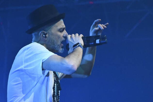 Samuel dei Subsonica durante il Concerto Microchip Temporale Tour 2022, 8 Aprile 2022, Atlantico, Roma, Italia.