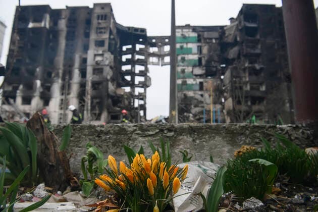 News Themen der Woche KW14 Ukrainian Rescuers Worked To Clear The Rubble After The Collapse Of Residential Buildings Destroyed By Russian Army Ukrainian Rescuers worked to clear the rubble after the collapse of buildings destroyed by russian army in Borodyanka city near Kyiv, Ukraine, 09 April 2022 Borodyanka Ukraine  Copyright: xMaxymxMarusenkox originalFilename: musienko-notitle220409_npfKh.jpg