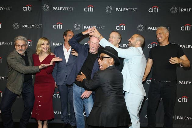 Bilder des Jahres 2022, Entertainment 04 April Entertainment Themen der Woche KW14 HOLLYWOOD, CA - APRIL 9: Peter Gould, Tony Dalton, Jonathan Banks, Michael Mando, Rhea Seehorn, Bob Odenkirk, Patrick Fabian and Giancarlo Esposito at the Better Call Saul red carpet during PaleyFest La 2022 at Dolby Theatre in Hollywood, California on April 9, 2022. Copyright: xFayexSadoux