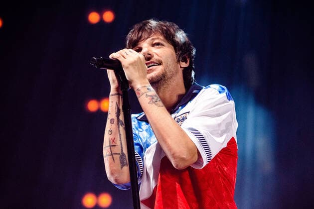 Louis Tomlinson In Concert Former One Direction singer Louis Tomlinson performs live at Mediolanum Forum in Milano, Italy, on April 10, 2022 Milan Italy  Copyright: xMairoxCinquettix originalFilename: cinquetti-louistom220410_npNTj.jpg
