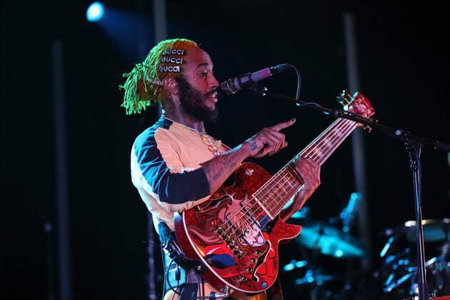 Stephen Lee Bruner alias Thundercat bei einem Konzert im Astra Kulturhaus in Berlin, 10. April 2022. Thundercat Konzert Berlin