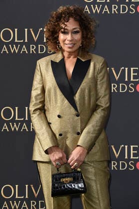 Tamara Tunie bei der Verleihung der Olivier Awards 2022 in der Royal Albert Hall. London, 10.04.2022