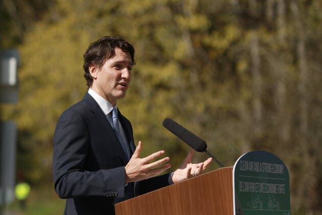 April 11, 2022, VICTORIA, BC, CAN: Prime Minister Justin Trudeau makes an announcement about a clean economy and electric vehicle infrastructure during a press conference at Royal Roads University in Victoria, B.C., on Monday, April 11, 2022. VICTORIA CAN  - ZUMAc35_ 20220411_zaf_c35_029 Copyright: xChadxHipolitox