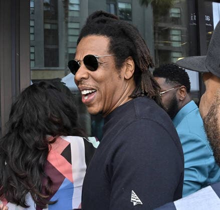 News Themen der Woche KW15 Jay Z departs following an unveiling ceremony honoring DJ Khaled with the 2,719th star on the Hollywood Walk of Fame on Monday, April 11, 2022 in Los Angeles.  LAP2022041124 JIMxRUYMEN