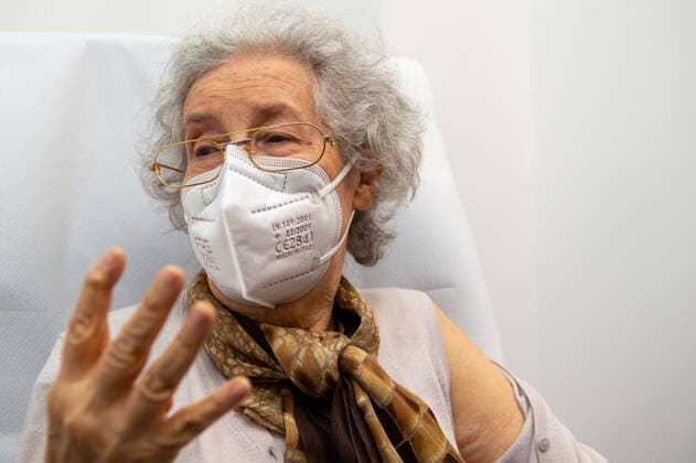 COVID: Italy Starts Giving Fourth Jab Rieti is a pioneer in Italy for the fourth dose vaccination, for patients over 80 and frail over 60. Administration carried out at the former Bosi vaccination centre opened during the vaccine administration campaign. In Rieti, Italy, 12 April, 2022. Rieti Italy  Copyright: xRiccardoxFabix originalFilename: fabi-notitle220412_npqeL.jpg