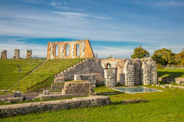 The Roman Theater, Gubbio, Province of Perugia, Umbria, Italy, Europe Copyright: ProCip 1292-2468