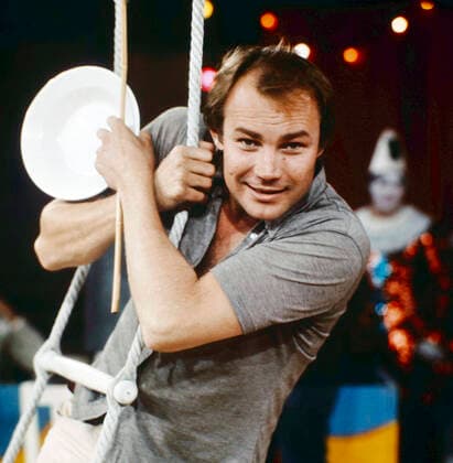 DARF ICH MITSPIELEN Darf ich mitspielen, Fernsehspiel, Deutschland und Österreich, 1977, Szene im Zirkus: Klaus Maria Brandauer als August. Darf ich mitspielen, TV play, Germany and Austria, 1977, circus scene: Klaus Maria Brandauer as August, Deutschland und Österreich Copyright: kpa UnitedArchives55040741 EDITORIAL USE ONLY