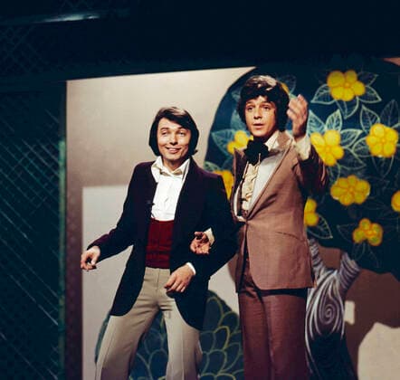 HÄTTEN SIE HEUT ZEIT FÜR MICH Hätten Sie heut Zeit für mich?, ZDF, Personality Show, Moderator und Gastgeber Michael Schanze und als Gast: der tschechische Sänger Karel Gott, Deutschland, 1972. Haetten Sie heut Zeit fuer mich?, TV Personality show, presented by Michael Schanze, guest: Czech singer Karel Gott, Germany, 1972., München Deutschland Copyright: kpa UnitedArchives55040869 EDITORIAL USE ONLY