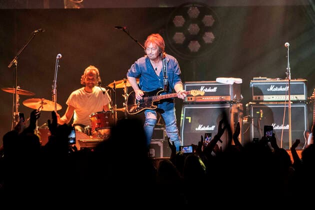 Chris Norman & Band live bei einem Konzet seiner Forever -Tour in der Messehalle. Erfurt, 17.04.2022