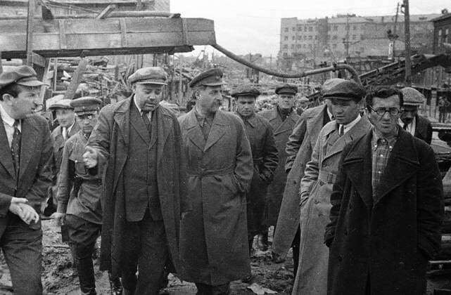 Ordzhonikidze at Moscow underground construction 6839 13.09.1934 Sergo Ordzhonikidze (on the right in the centre) at the construction of the first line of Moscow underground. Vladislav Sputnik Moscow Russia  Copyright: xVladislavx