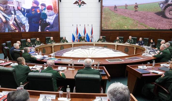 News Themen der Woche KW16 News Bilder des Tages Russia Defence Ministry Board 8169556 19.04.2022 In this handout photo released by the Russian Defence Ministry, Russian Defence Minister Sergei Shoigu chairs a meeting of the Defence Ministry Board in Moscow, Russia. Editorial use only, no archive, no commercial use. Vadim Savitskii Russian Defence Ministry Moscow Russia  Copyright: xVadimxSavitskiix