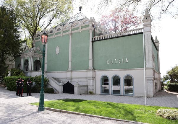 The 59th International Art Exhibition entitled The milk of dreams, curated by Cecilia Alemanil, will be open to the public from Saturday 23 April to Sunday 27 November 2022 at the Giardini and the Arsenale. Russia Pavilion  Copyright: xMatteoxChinellatox xipa-agency.nx xMatteoxChinellatox