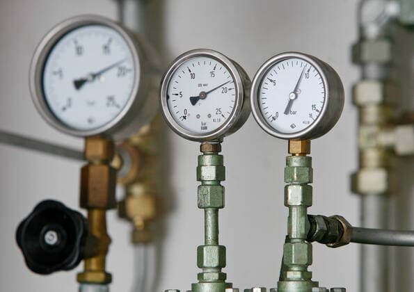 Blick Armaturen und Gasleitungen am 10.12.2007 in Wollersleben zur Regelung der Gasmengen in einer Gasverteilerstation der e.on Thueringer Energie AG. search: Deutschland Thueringen Wirtschaft Wirtschaftsfeature eon e-on e.on Energie symbol symbolfoto symbolbild feature featurebild featurefoto energie energiekrise Energieerzeugung Energiegewinnung Energiepreis Energiepreise Energieindustrie Energieindustrien Energiekosten Energien Kilowatt Verbrauch senken Energiepreis Energietarifen Energieversorgung Gas Erdgas Erdgasversorgung, Gasversorgung Gaspreis, Gaspreise Erdgaspreis Erdgaspreise Preis Preise, Kosten Preisentwicklung Gaserzeugung Erdgaserzeugung gasversorgung, gasversorger gasmarkt erdgasmarkt erdgasanbieter anbieterwechsel gasa